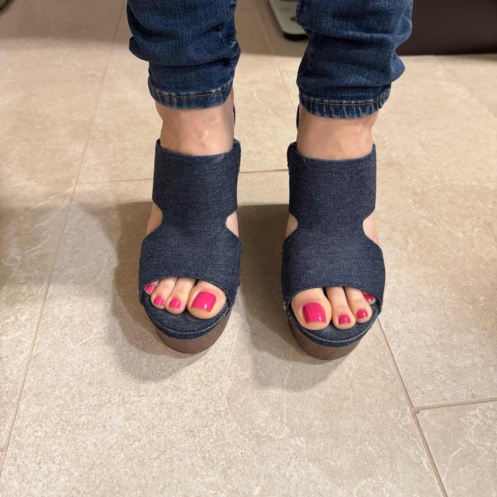 Dollhouse Dark Blue Denim Open-Toe Sandals - Picture 7 of 7